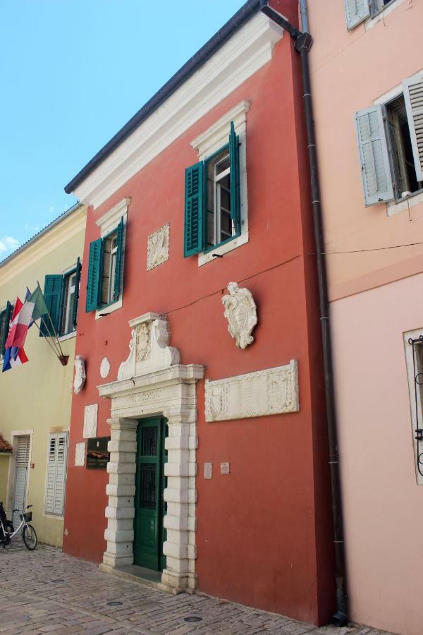 Villa Augusta Ferri روفينج المظهر الخارجي الصورة