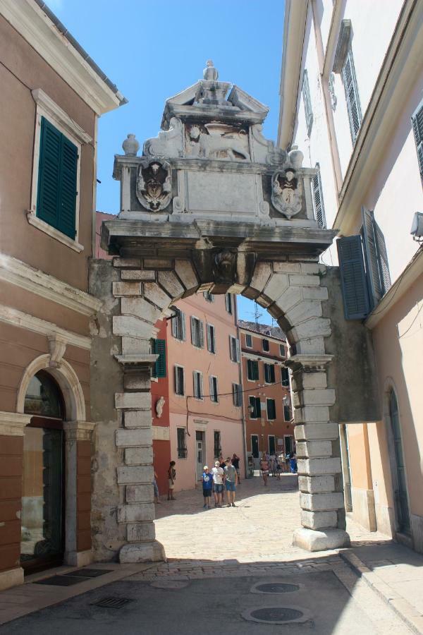 Villa Augusta Ferri روفينج المظهر الخارجي الصورة
